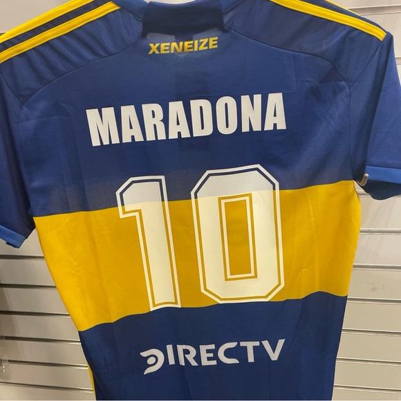 Boca jr maradona legend jersey new with tag . - Picture 2 of 2